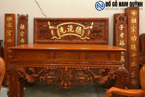 Bộ đại tự lồng cuốn thư và câu đối đầu dơi lẵng hoa gỗ gụ lào đục tay đẹp tại Đồ Gỗ Nam Quỳnh