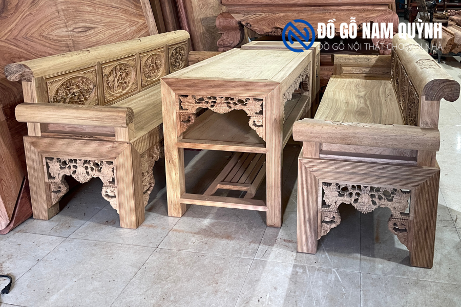 Bo-truong-ky-go-gu-lao-duc-tu-quy-cua-bac-khach-ha-noi-sieu-dep Bộ trường kỷ gỗ gụ lào đục tứ quý của bác khách Hà Nội siêu đẹp tại Đồ Gỗ Nam Quỳnh